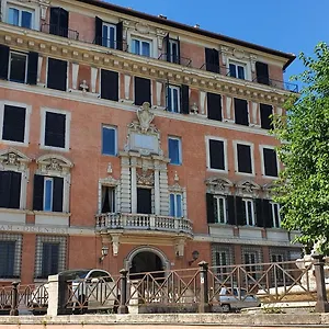 Palazzo Marescalchi Belli, Vicino Piazza Di Spagna Rome